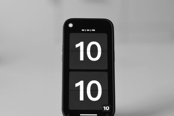 10h10 : interprétez le sens mystique de cette heure miroir